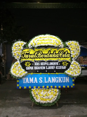 Papan Bunga Duka di Kalikajar